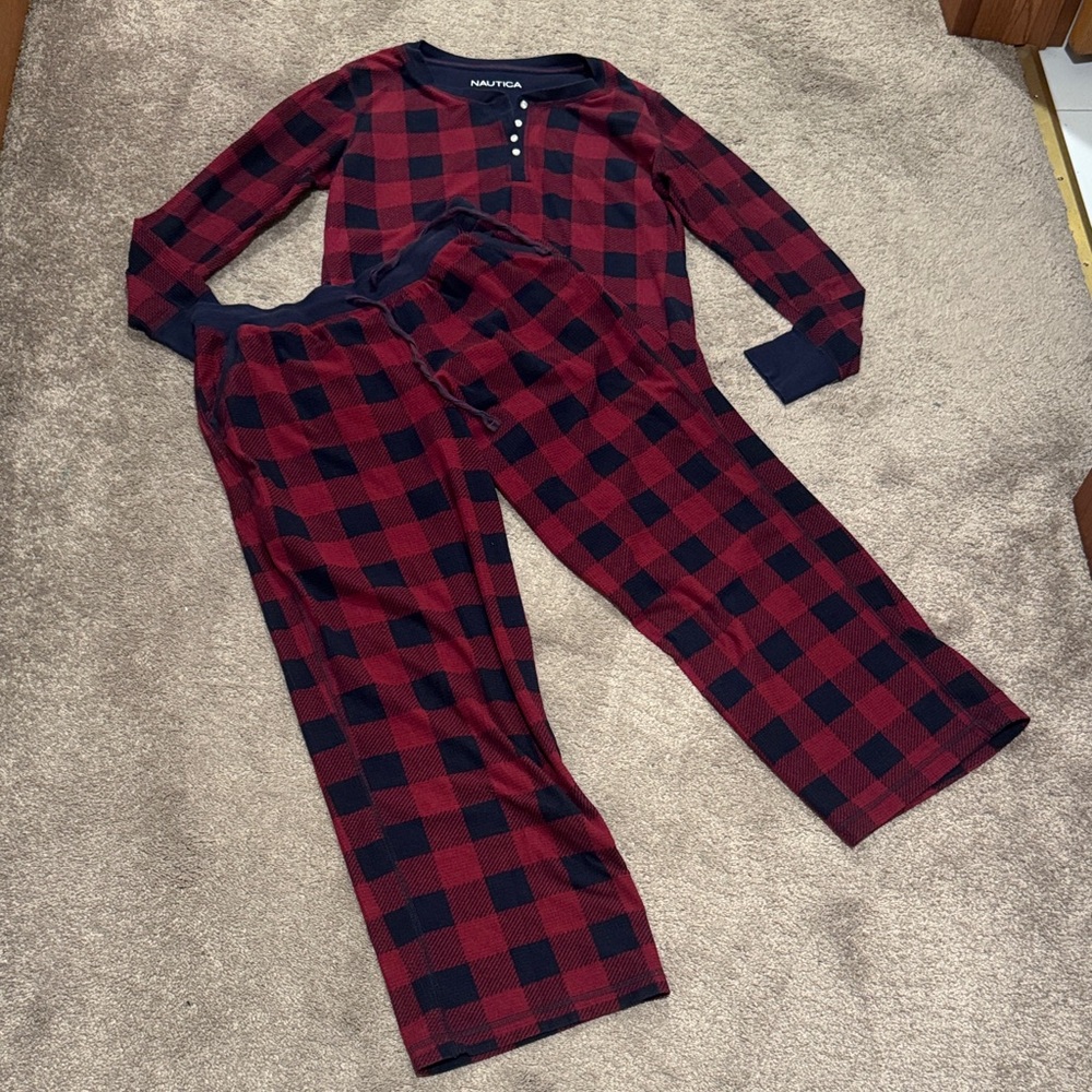 Nautica Buffalo Plaid Pajama Set SIZE M Red Navy Henley Sleepwear Fleece Set